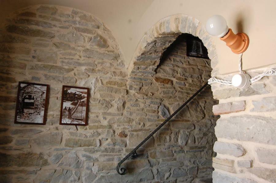 Appartamenti Cenni - Relais Su Lago Varsi Buitenkant foto