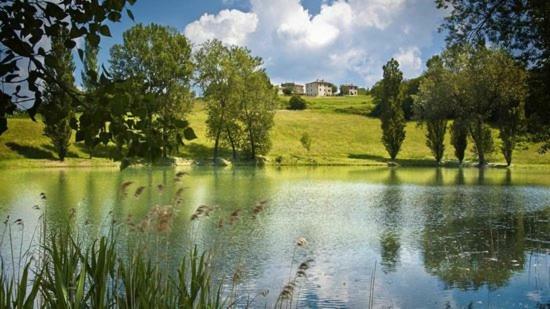 Appartamenti Cenni - Relais Su Lago Varsi Buitenkant foto